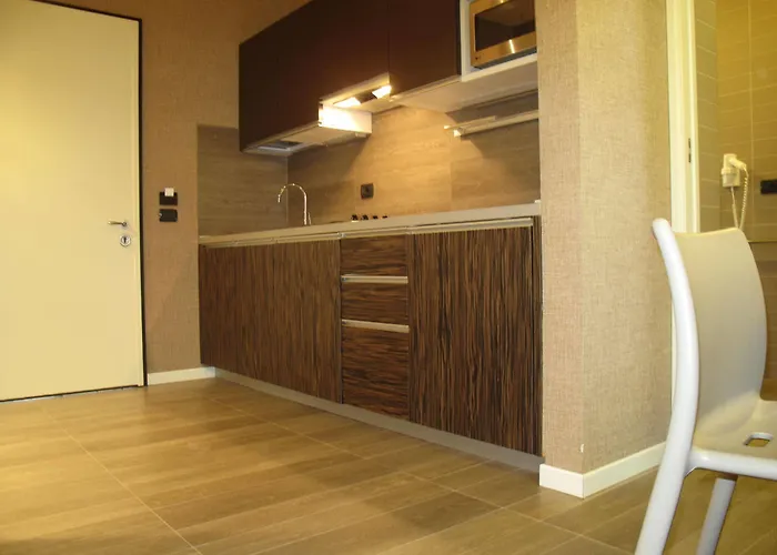 Stendhal فندق كولورنو